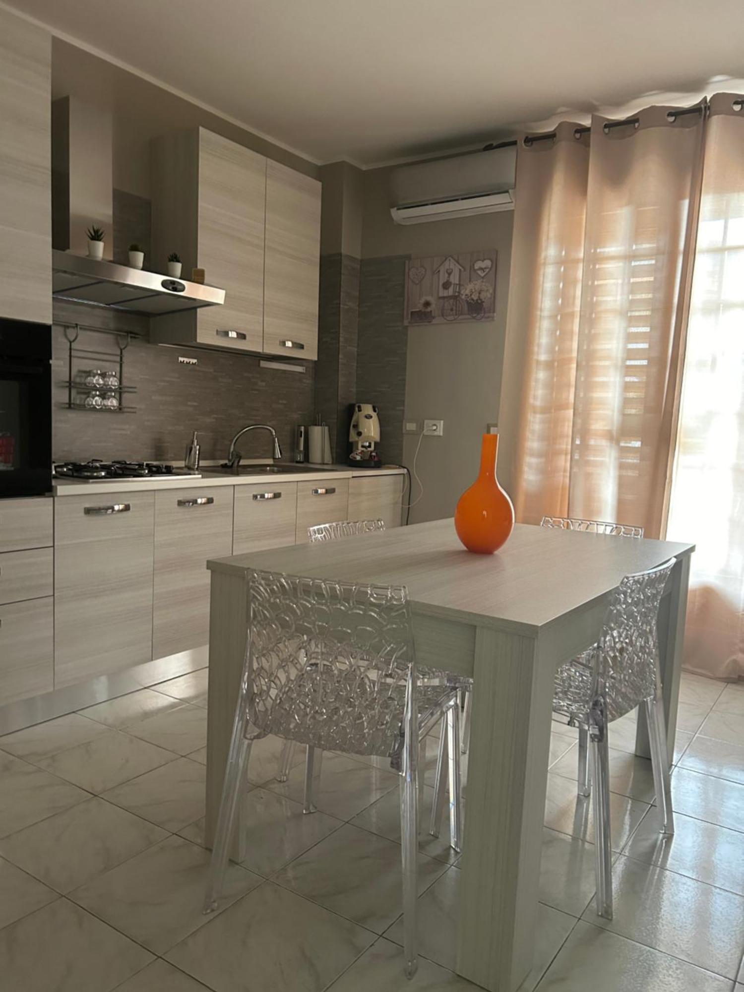 Appartamento Relax - Mare Cannizzaro - Aci Castello Catania Exteriör bild