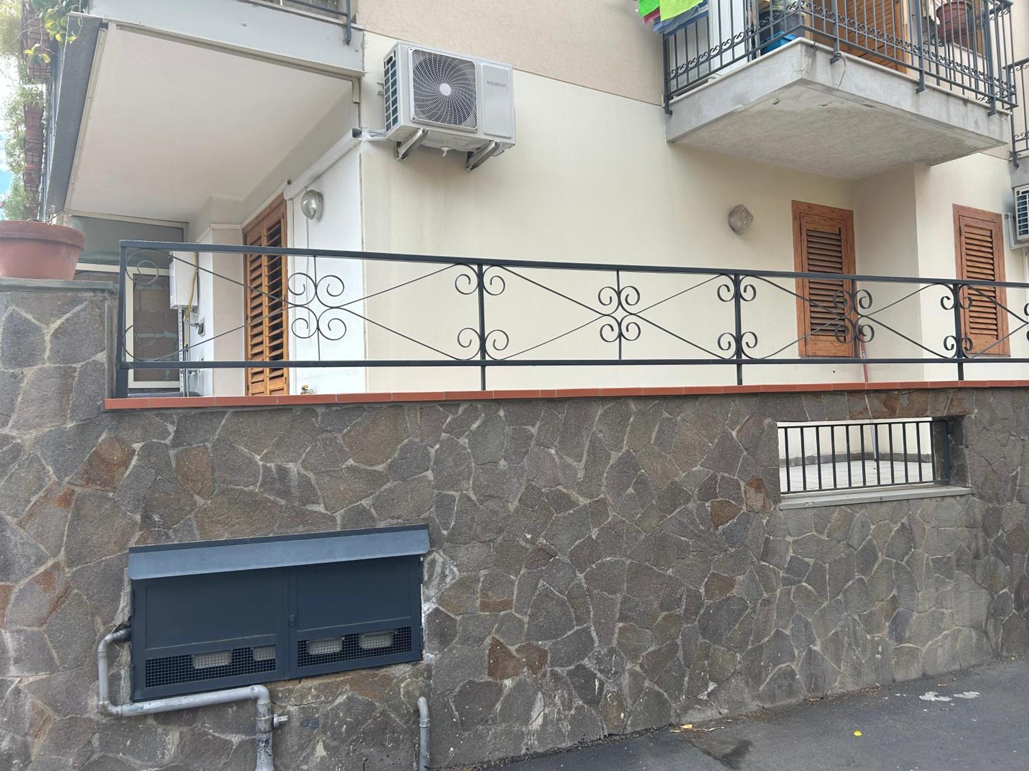 Appartamento Relax - Mare Cannizzaro - Aci Castello Catania Exteriör bild